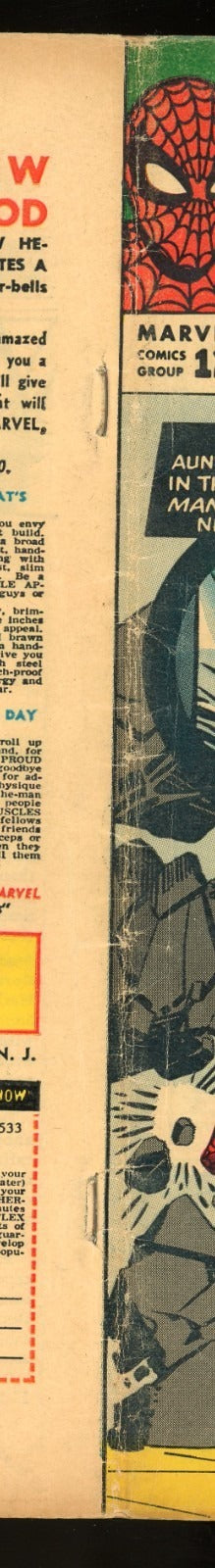 Amazing Spider-Man #32 (1966) centerfold and staples condition photo