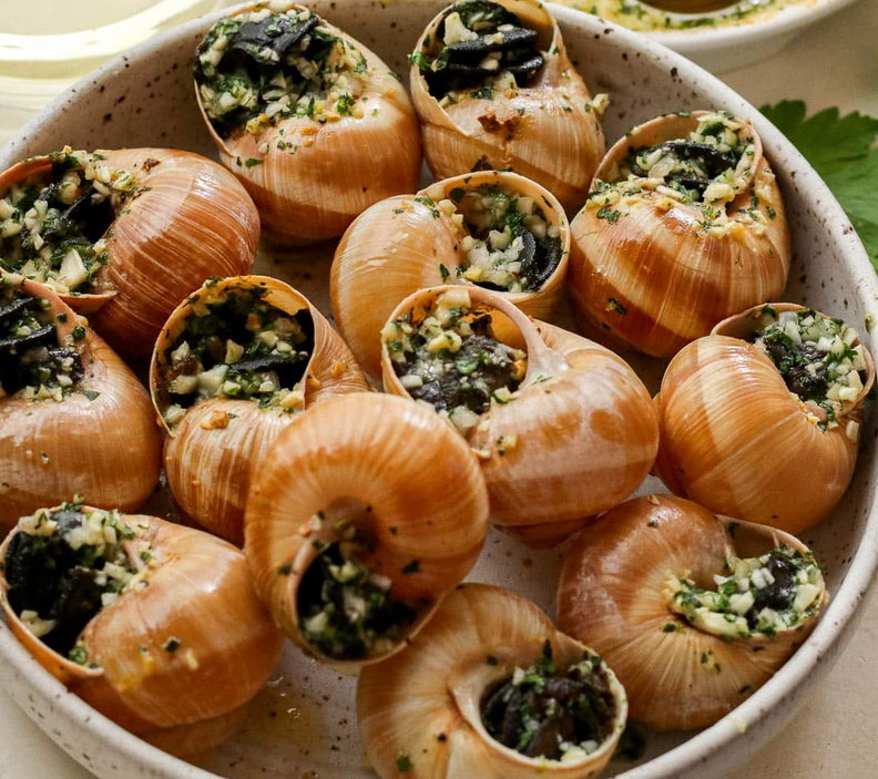 Chef's Quality Escargots Large Snails 28 oz 96 Count product image at Pops Trading Company